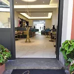 Cavour 30tre - Moderno Stresa