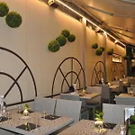 Cavour 30tre - Moderno 3* Stresa