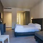 Cavour 30tre - Moderno Stresa