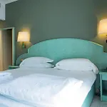 Cavour 30tre - Moderno Hotel Stresa