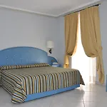 Cavour 30tre - Moderno Hotel Stresa