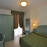 Cavour 30tre - Moderno Stresa
