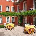 Hotel Cavour 30tre - Moderno 3*