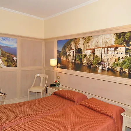 Moderno 3* 스트레사