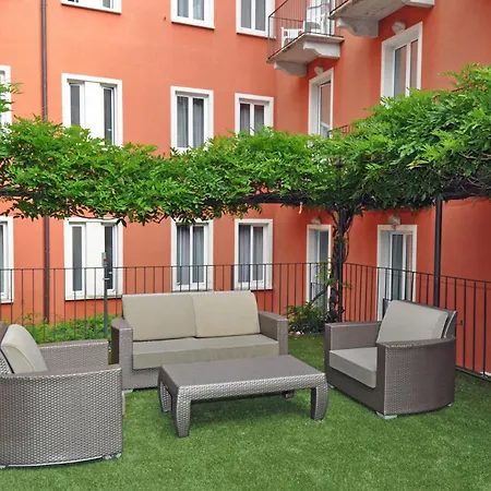 Cavour 30tre - Moderno 호텔 스트레사