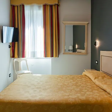 Hotel Cavour 30tre - Moderno