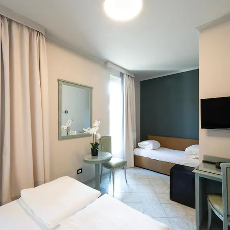 Cavour 30tre - Moderno Hotel 3*
