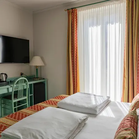 Hotel Cavour 30tre - Moderno Per Tradizione