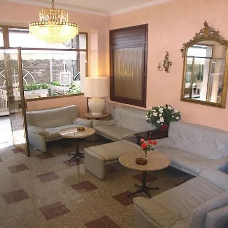 Moderno - Cavour 30tre Hotel
