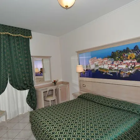 Moderno 3* 스트레사