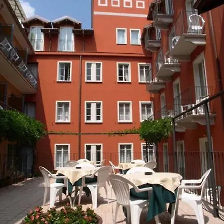 Moderno - Cavour 30tre