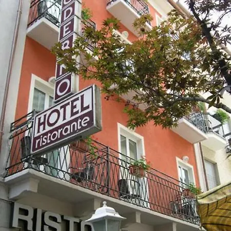 Moderno - Cavour 30tre Hotel
