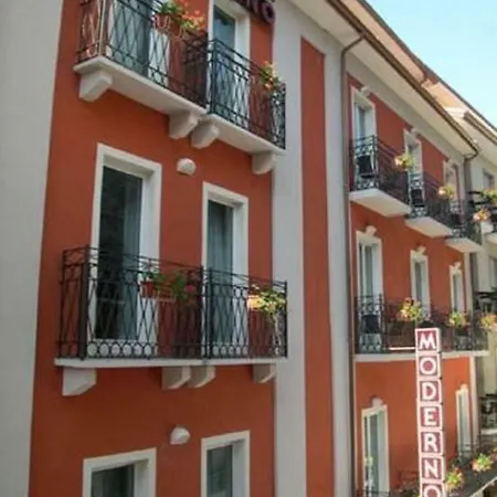 Moderno - Cavour 30tre 3*