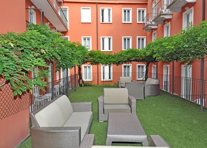 호텔 Cavour 30tre - Moderno 3*