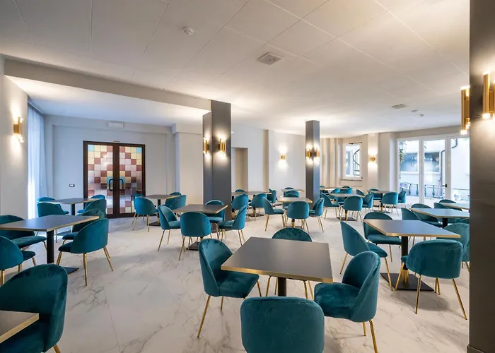 Cavour 30tre - Moderno 스트레사