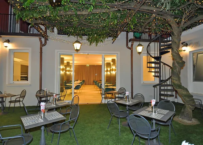 Cavour 30tre - Moderno 3* 스트레사