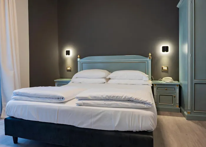 Cavour 30tre - Moderno 3* 스트레사