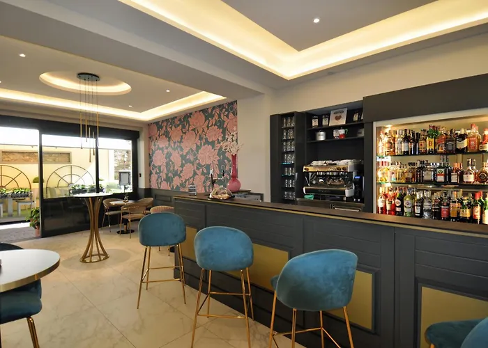 Cavour 30tre - Moderno 스트레사