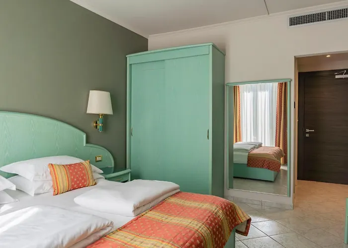 Cavour 30tre - Moderno Hotel