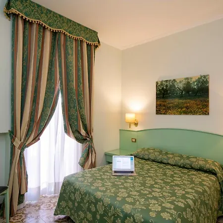 Moderno - Cavour 30tre 3*