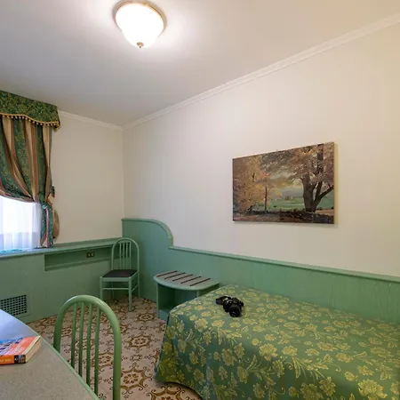 Hotel Moderno - Cavour 30tre Stresa