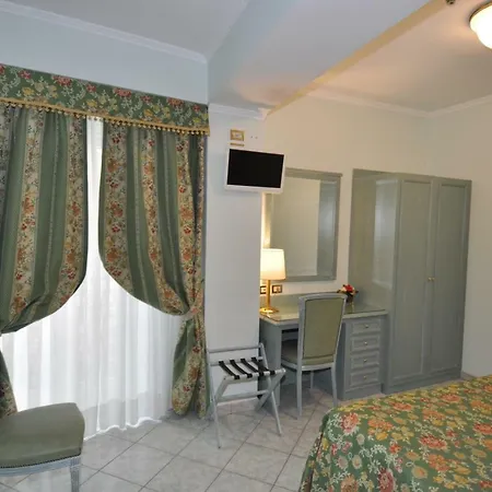 Moderno - Cavour 30tre 3*