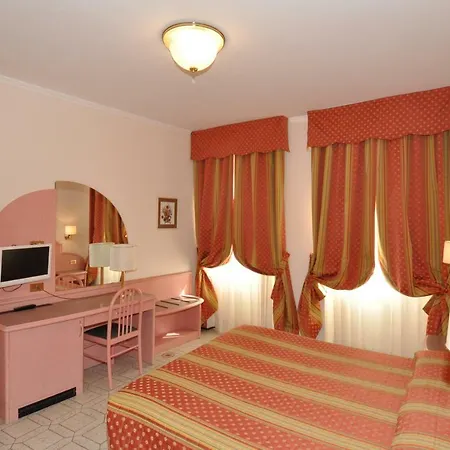 Hotel Moderno - Cavour 30tre Stresa