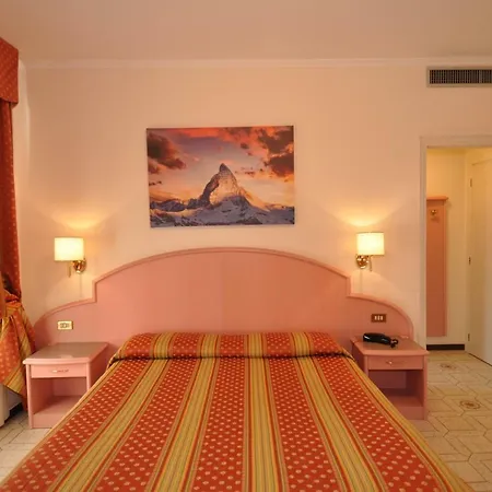 Moderno - Cavour 30tre Hotel