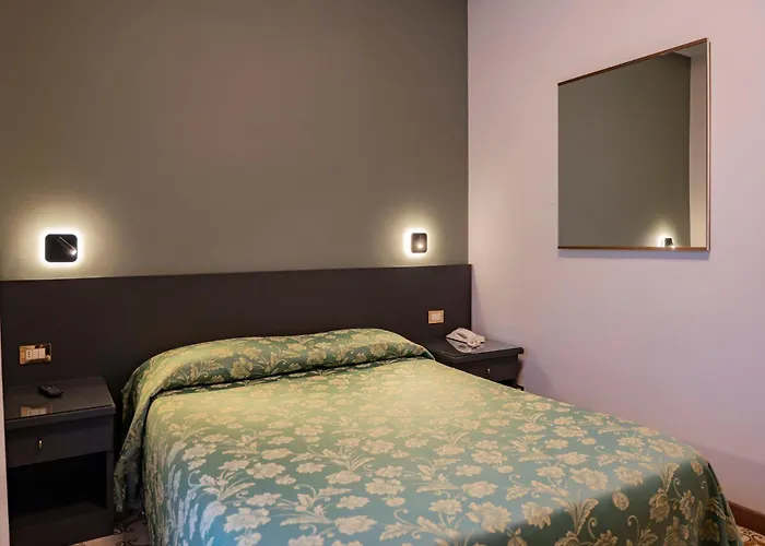 Cavour 30tre - Moderno Stresa