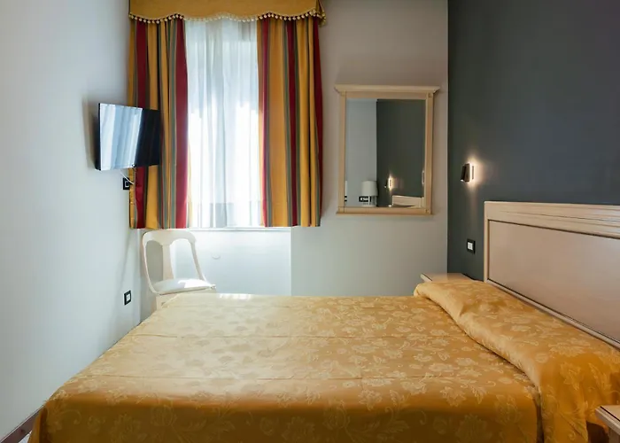 Hotel Cavour 30tre - Moderno