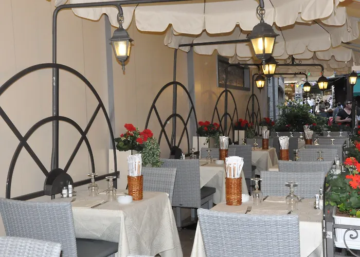 Cavour 30tre - Moderno Hotel